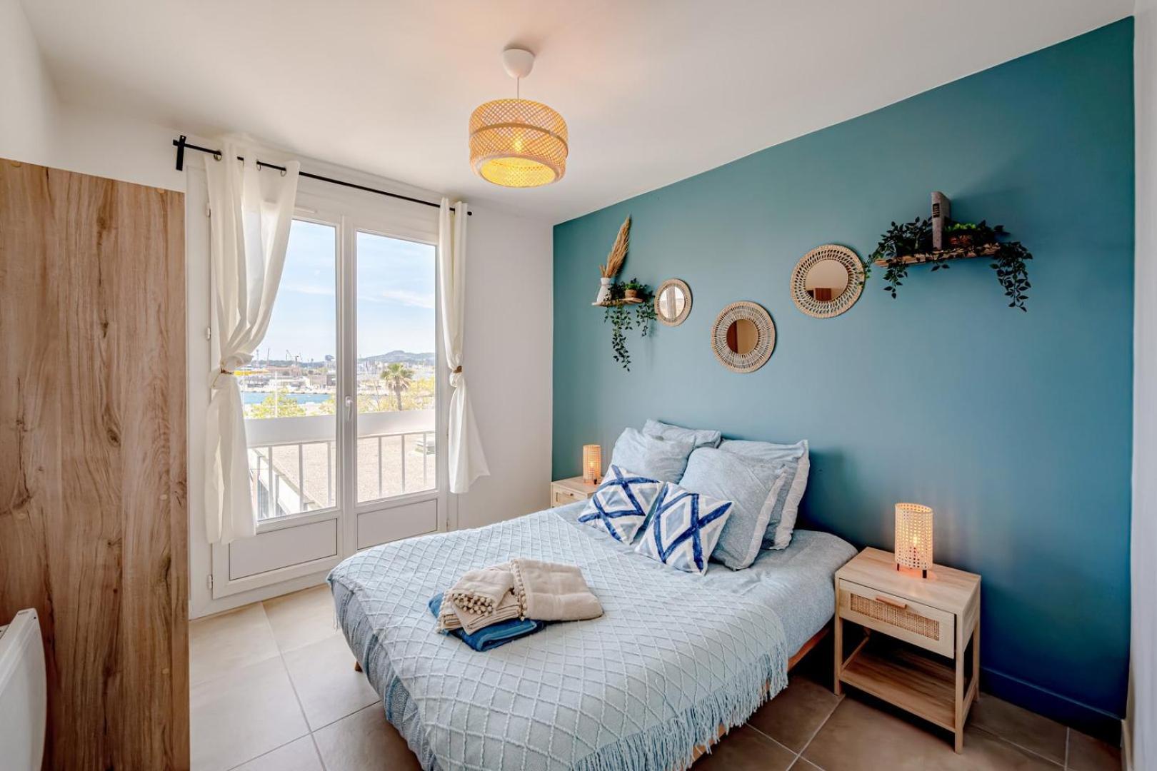 Air-Conditioned Apartment - Sea View Port 土伦 外观 照片